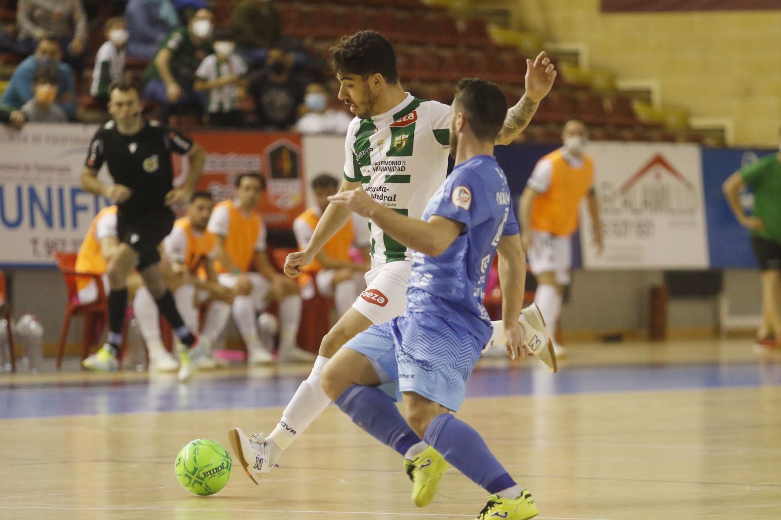 Fotografías: La victoria del Córdoba Futsal sobre el Peñíscola