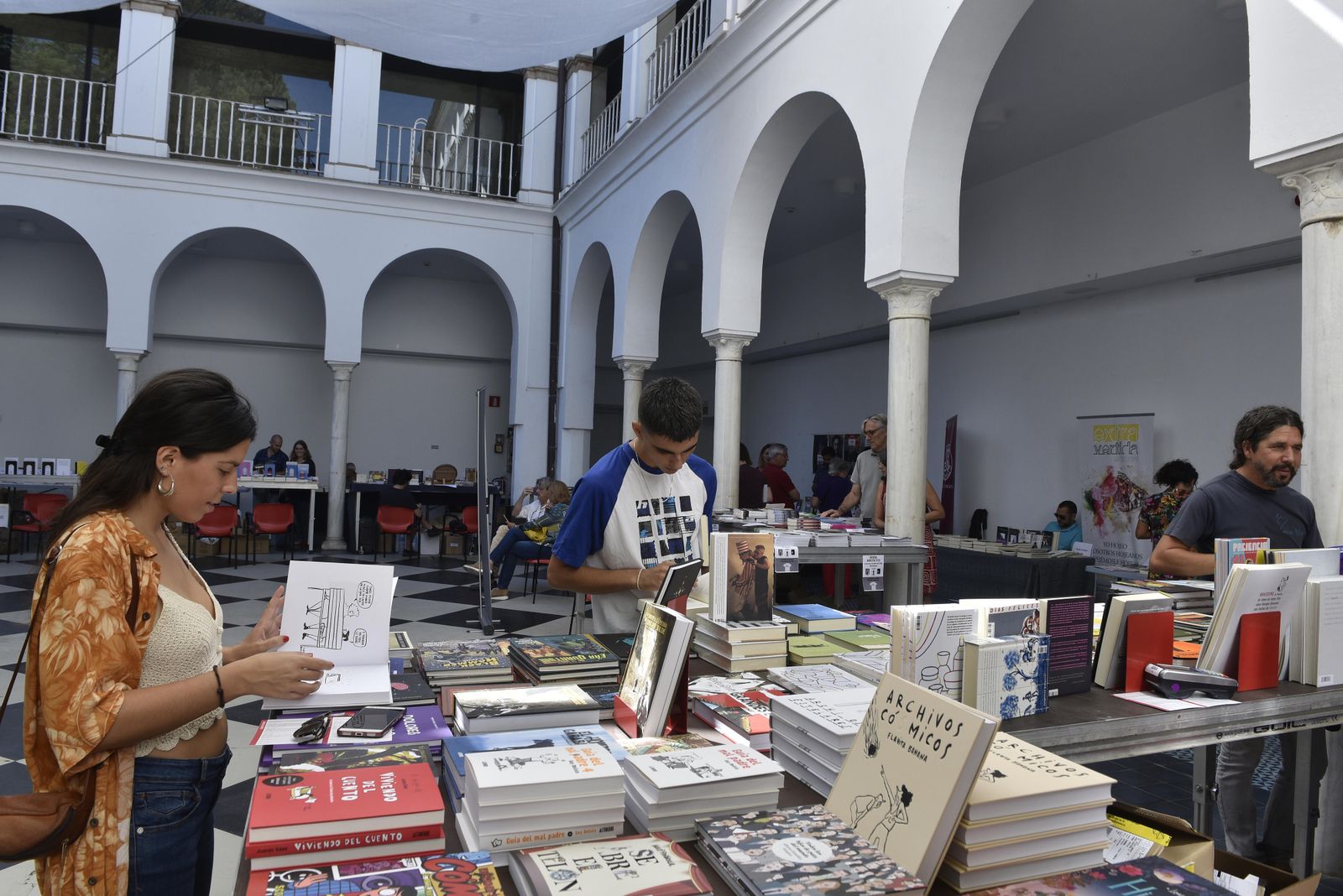 El patio de la sede del Cicus, en otra edición del Bookstock.