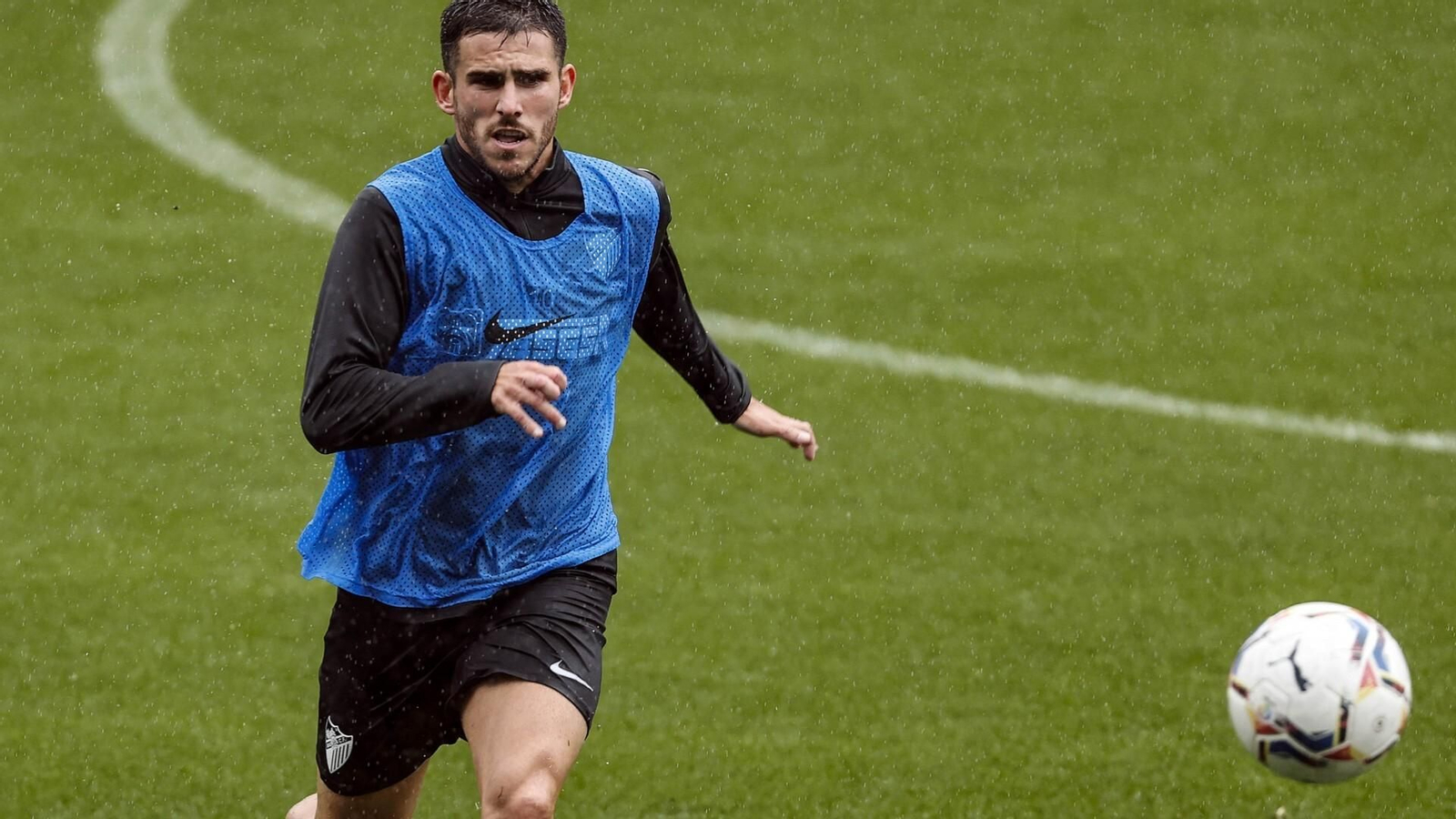 Jairo, durante el entrenamiento de ayer. Jairo, durante el entrenamiento de ayer.