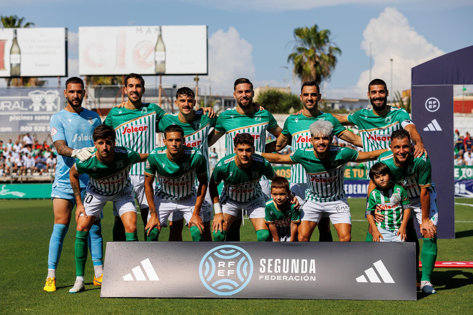 El Sanluqueño debe hacer bueno el 2-0 de la ida para ascender a 1ª RFEF en casa del Alavés B.