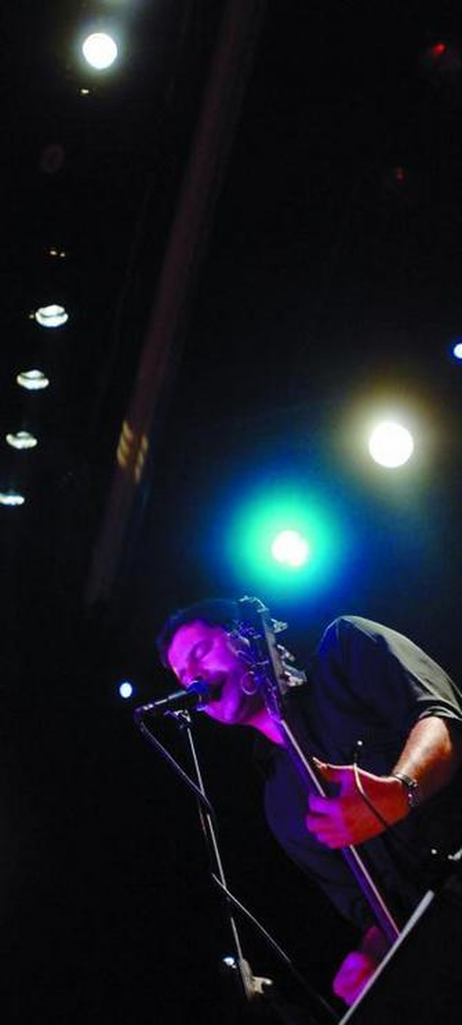 Lapido y su parroquia de seguidores ofrecieron un concierto memorable.