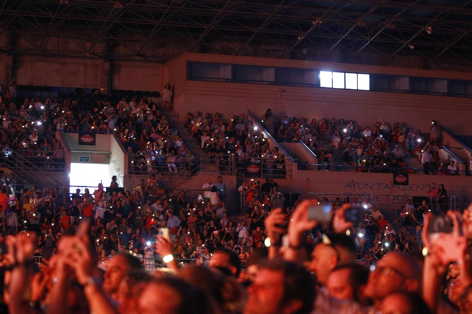 Luis Miguel encandila en su concierto de Roquetas de Mar, en imágenes