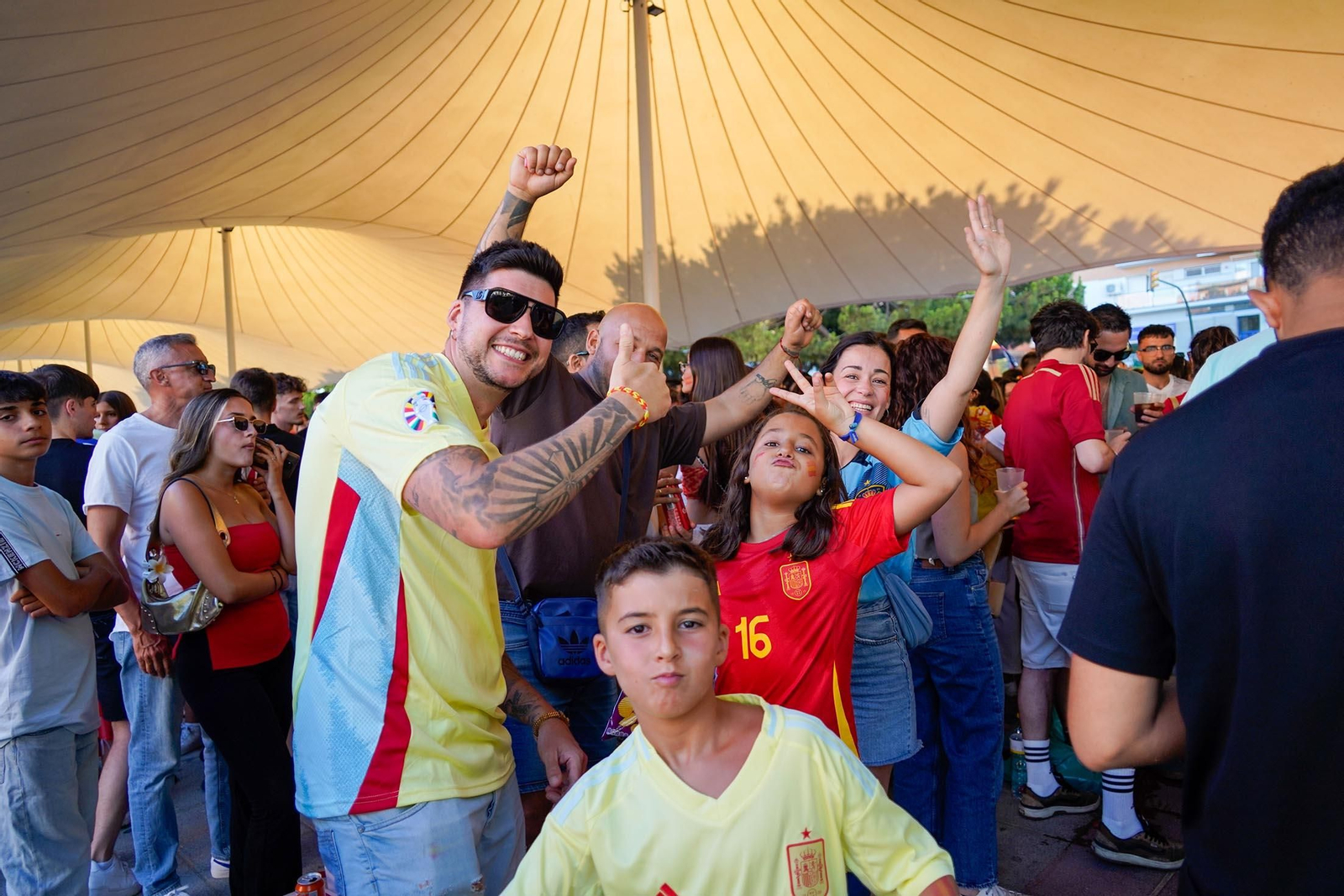 Imágenes del ambiente durante la final de la Eurocopa entre España e Inglaterra Imágenes del ambiente durante la final de la Eurocopa entre España e Inglaterra