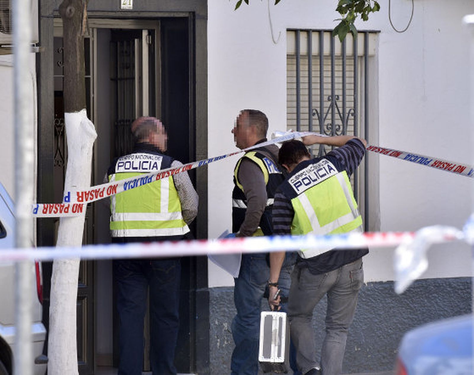 Descuartiza a su tío y convive con los trozos del cadáver durante tres días