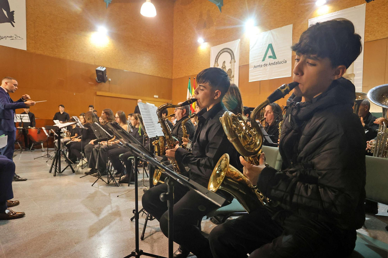 Imágenes del concierto del Conservatorio Profesional de Música 'Javier Perianes' con motivo de la celebración del Día de la Bandera de Andalucía
