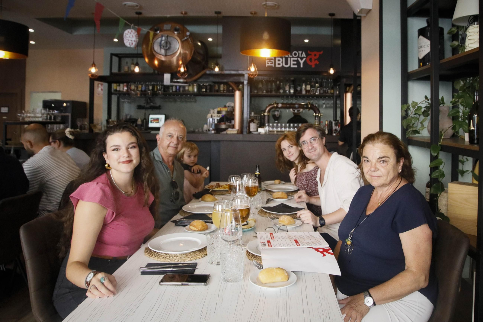 Las imágenes de la feria del mediodía en "La bellota y el buey"