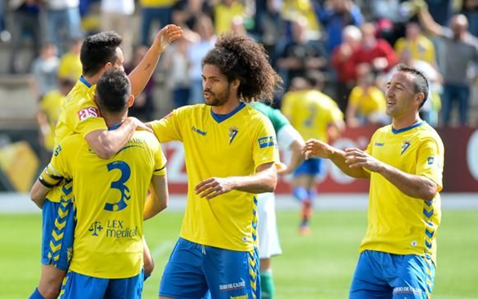 Andrés Sánchez, Álvaro García, Aridane y Migue González celebran un gol del equipo. /David de la Rosa