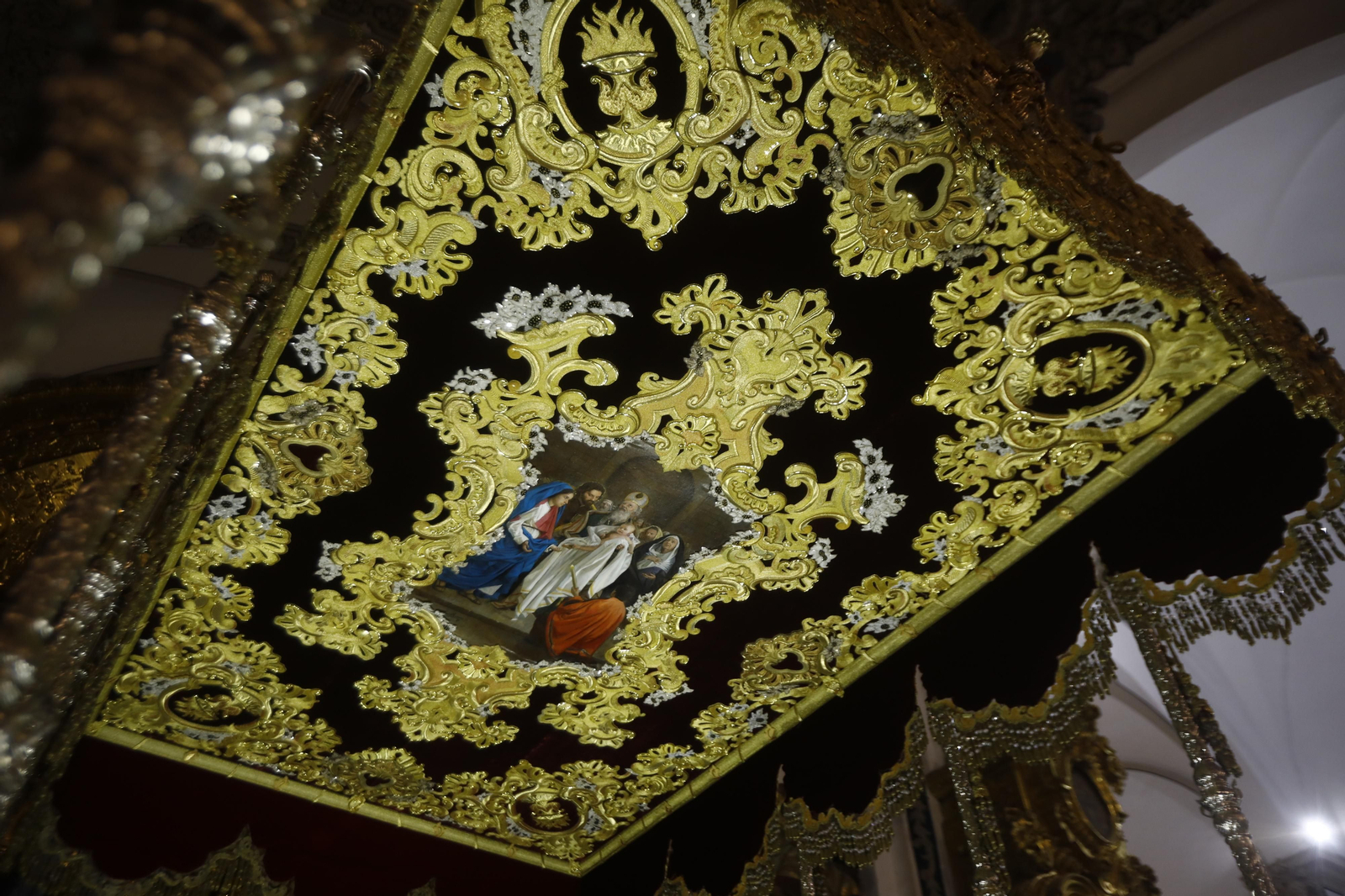 La presentación del techo de palio de la Virgen de la Candelaria de Córdoba, en  imágenes