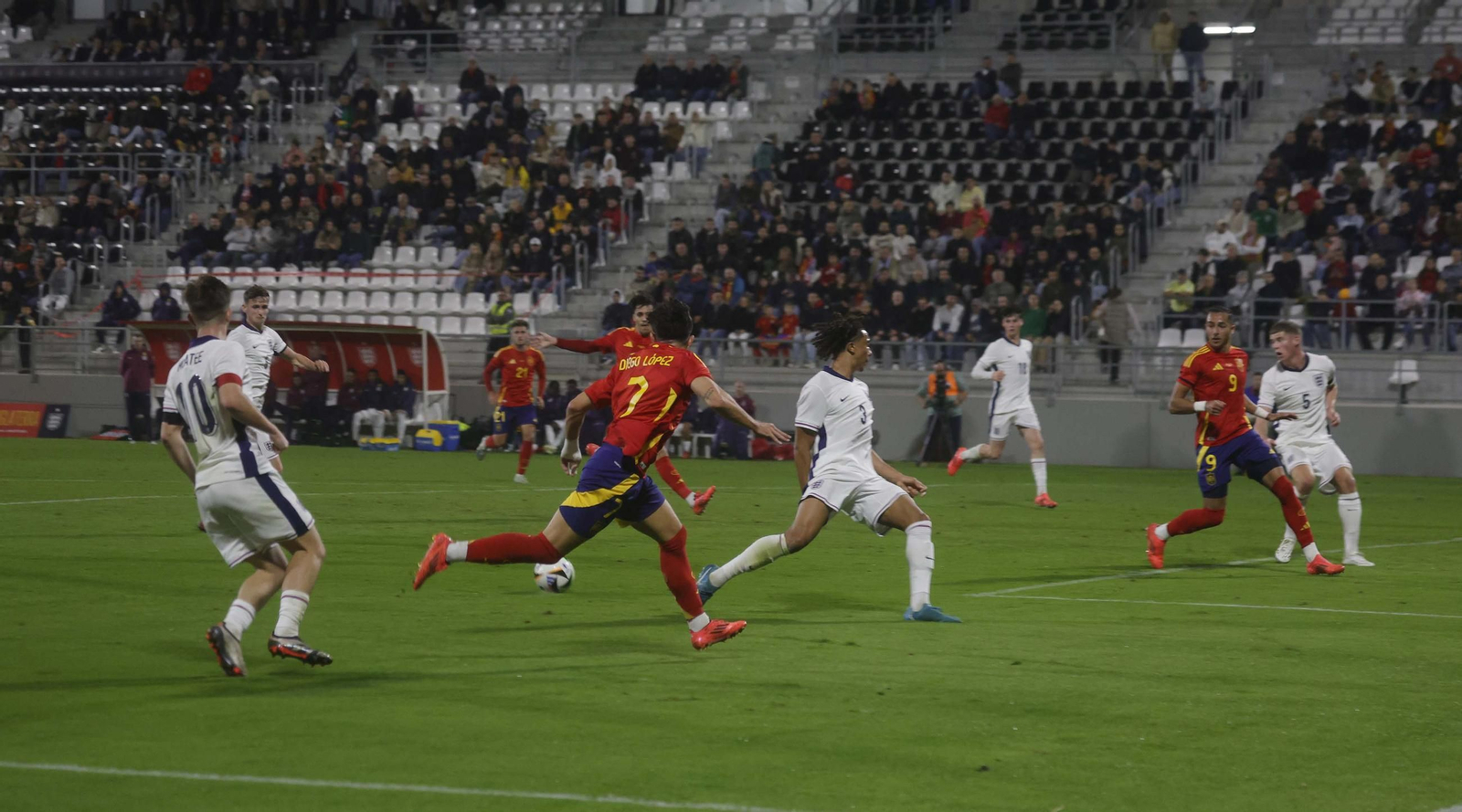 Las fotos del partido España-Inglaterra sub-21 de la inauguración del Ciudad de La Línea