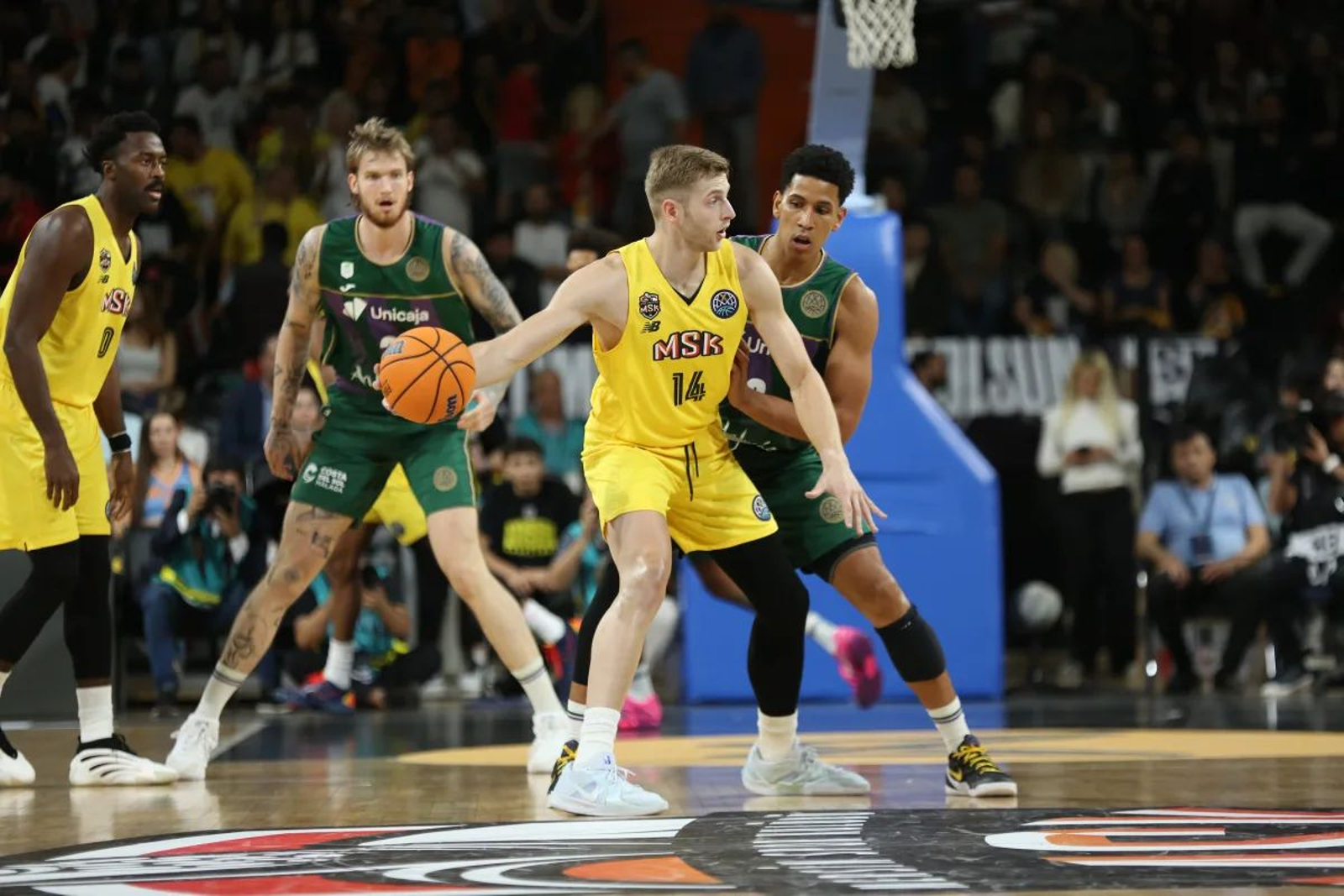 El Mersin-Unicaja, en fotos