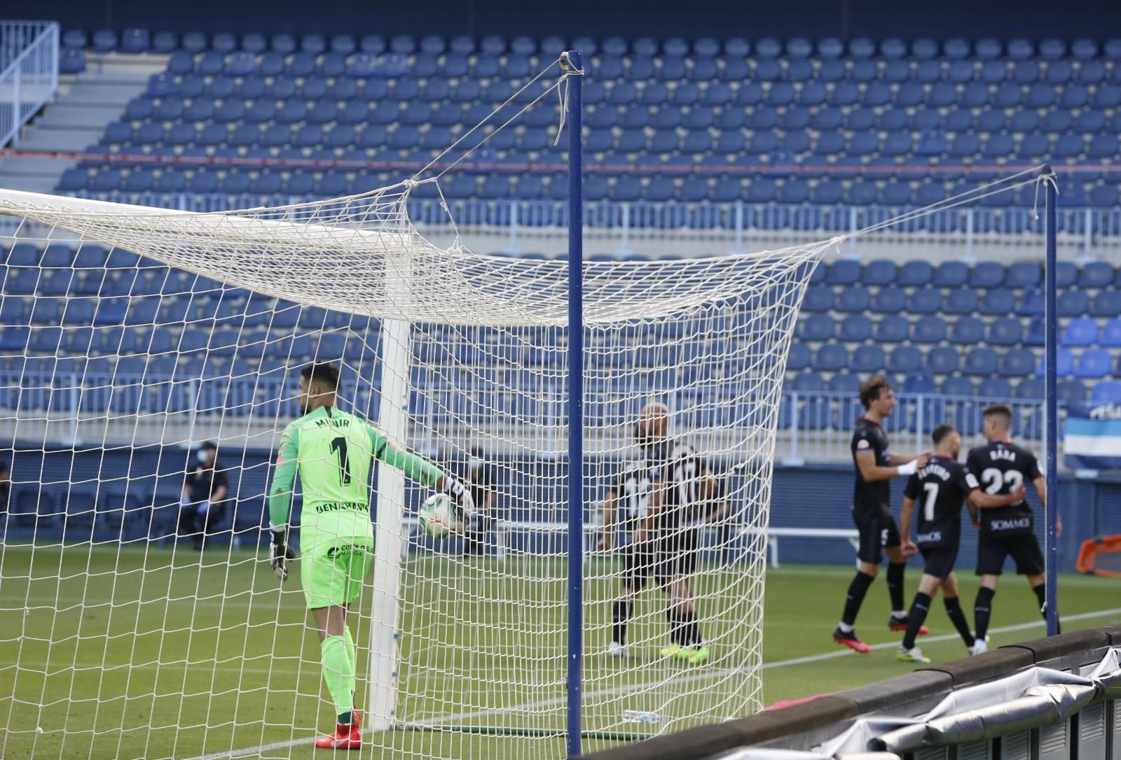 Munir, tras el segundo gol del Huesca ante el Málaga CF