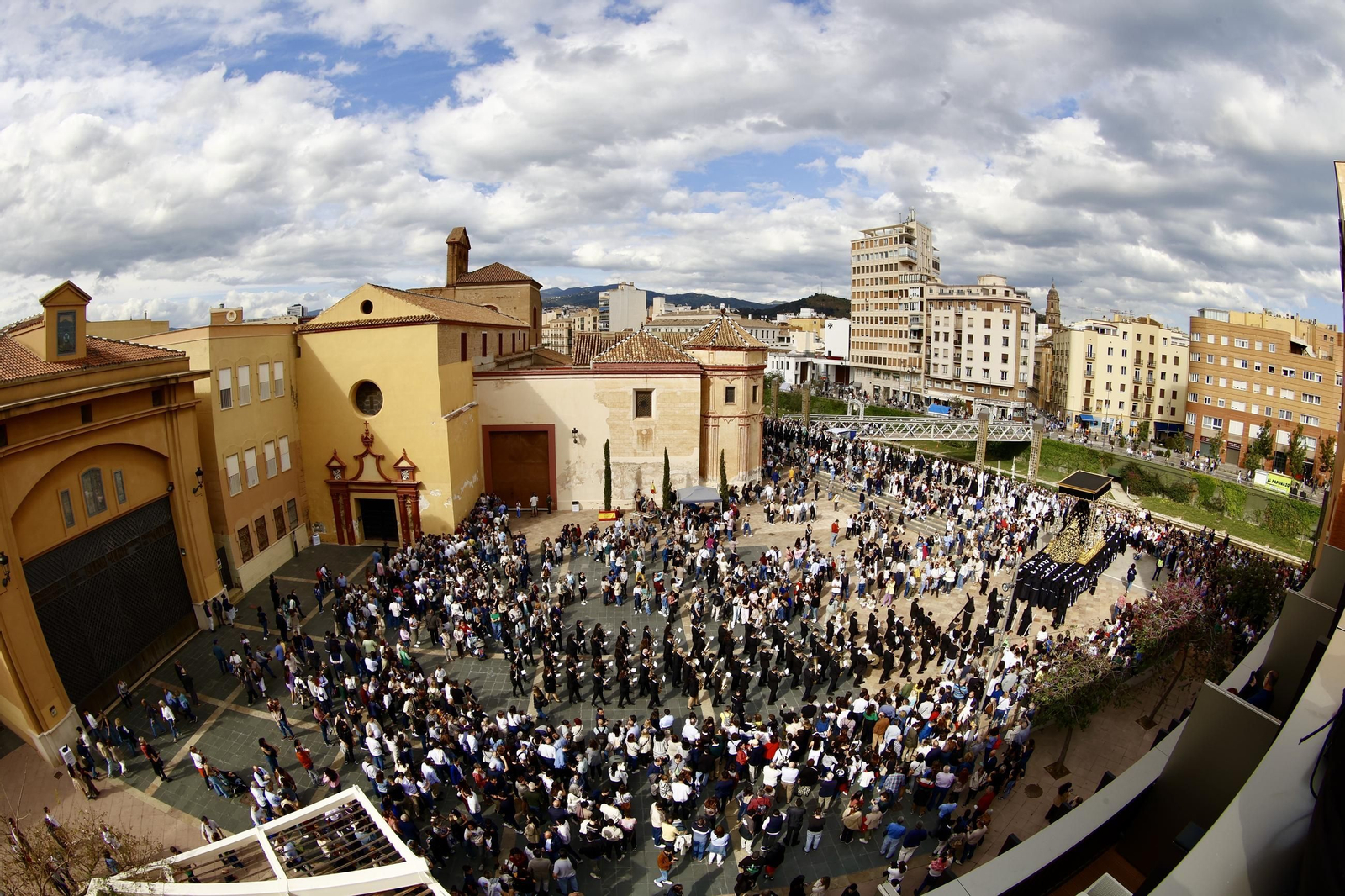 Las fotos de Dolores del Puente el Lunes Santo en Málaga