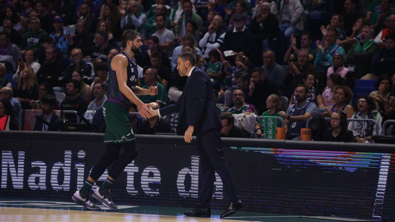 El Unicaja-La Laguna Tenerife, en fotos