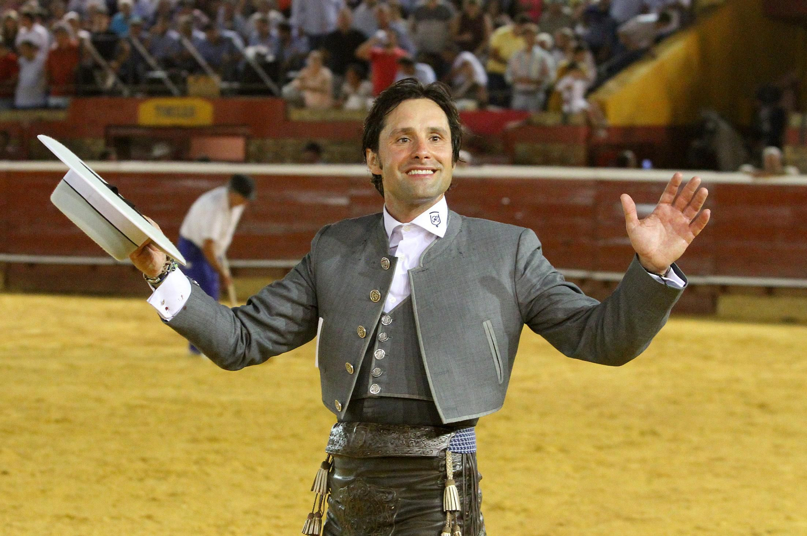 Imágenes de la corrida de rejones de Pablo Hermoso de Mendoza, Andrés Romero y Lea Vicens.
