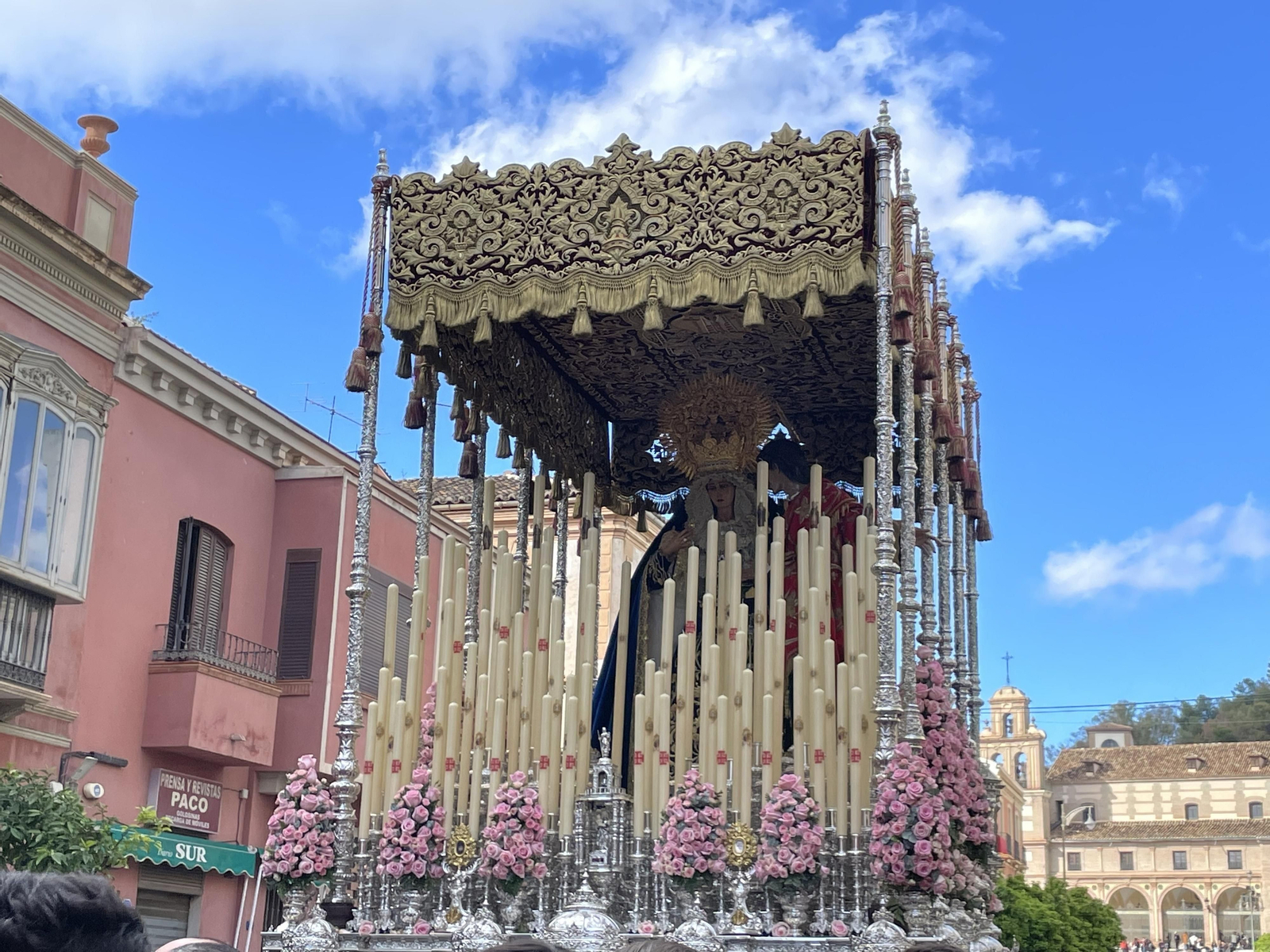 Monte Calvario en su procesión del Viernes Santo en Málaga, en fotos
