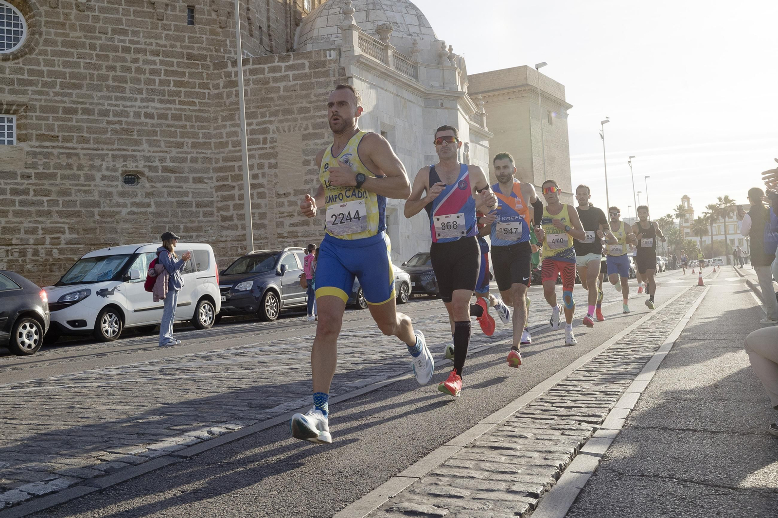 Búscate en las imágenes de la "II Media Maratón Ciudad de Cádiz"