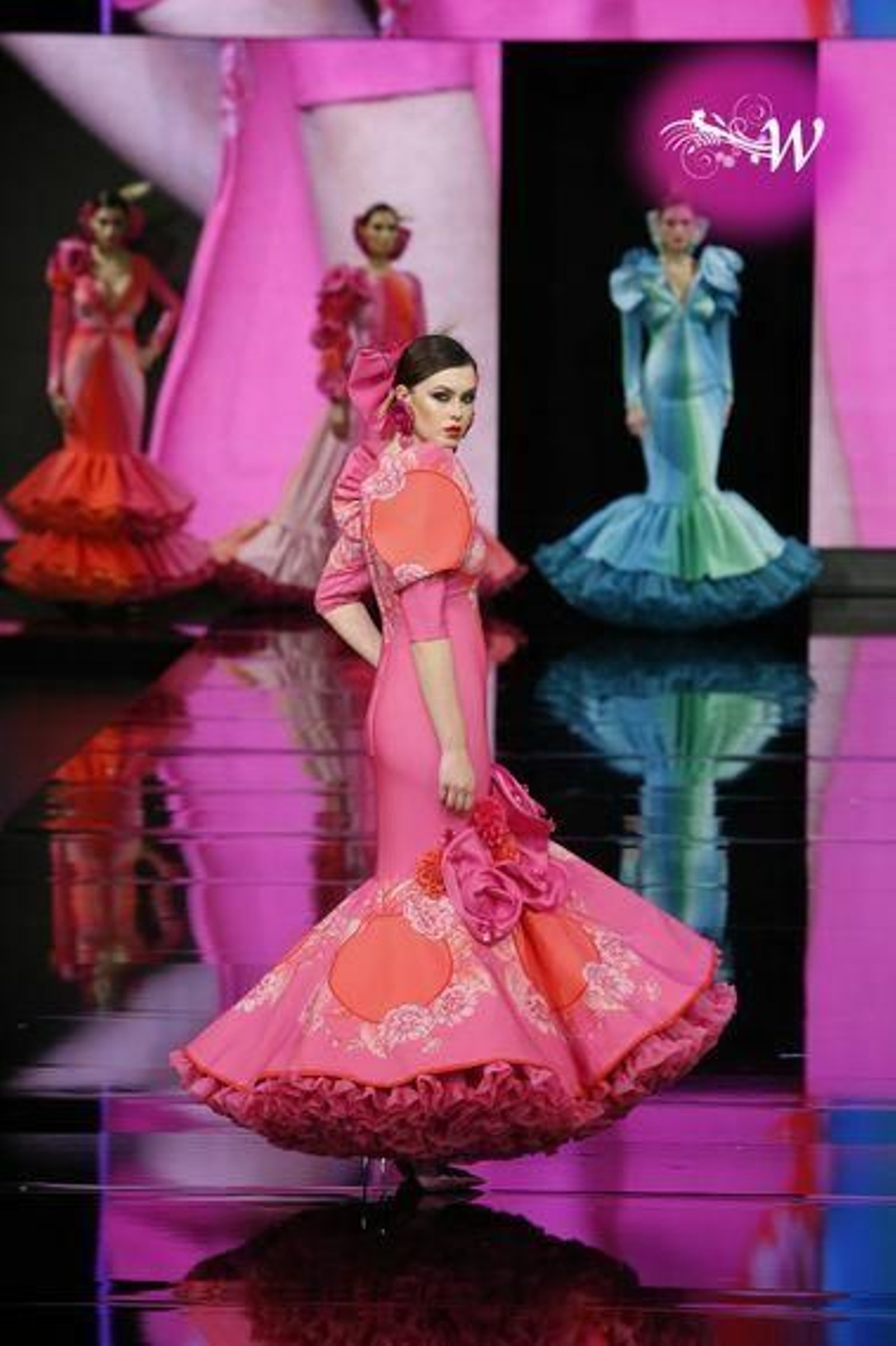 Así es la colección 2020 de flamenca de Ana Morón, todas las fotos del desfile en SIMOF