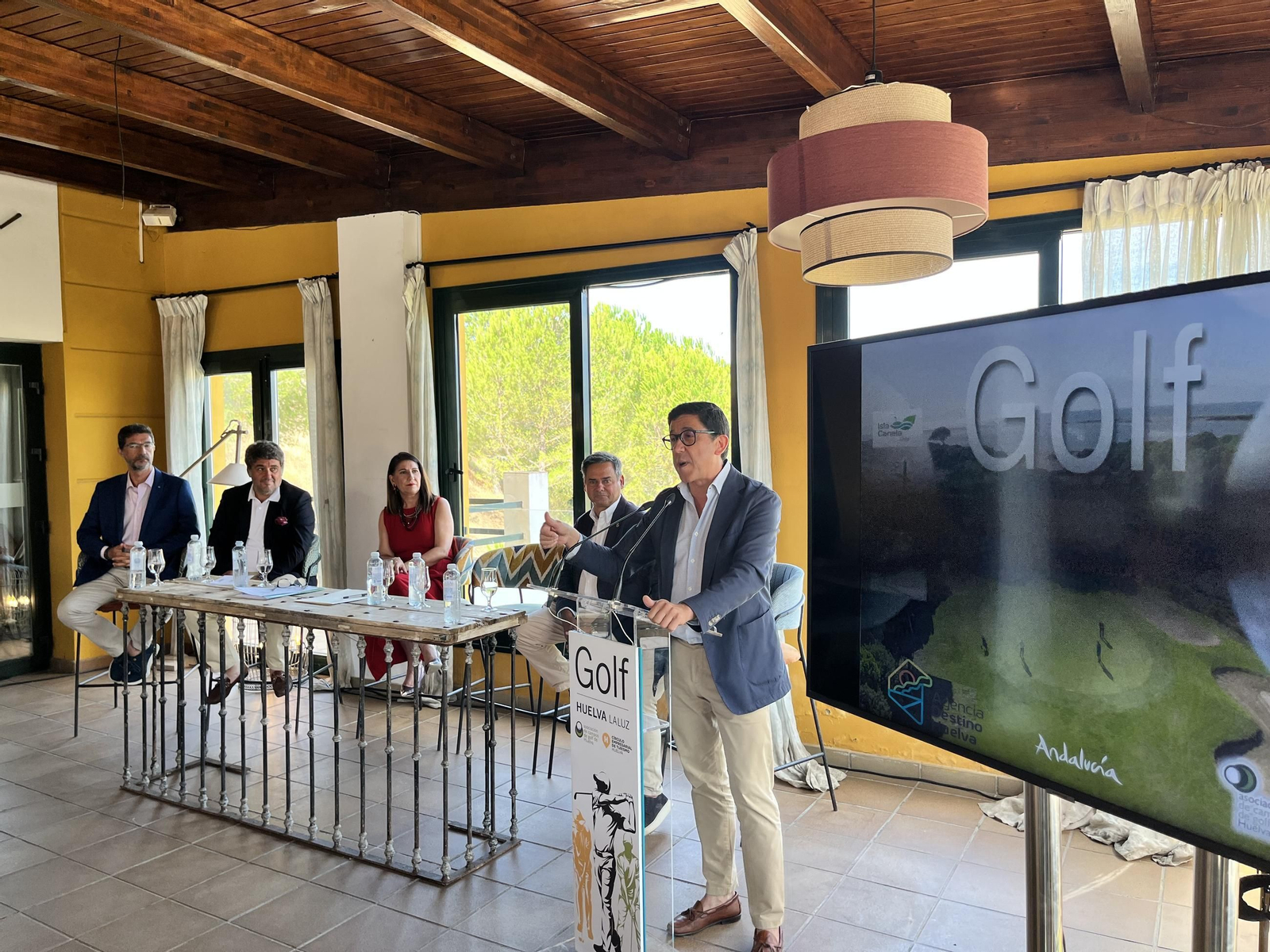 Presentado en Isla Canela Links el Informe Ejecutivo “Gestión del Agua en los campos de golf. Provincia de Huelva”.