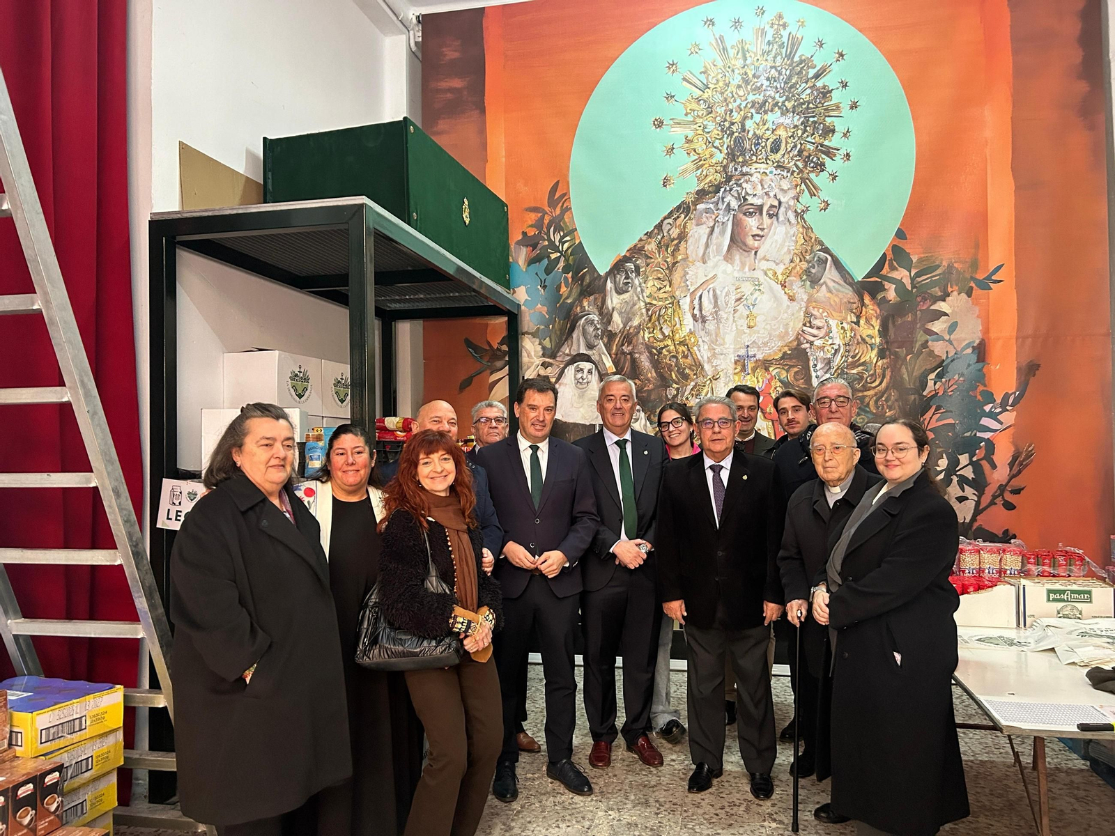 Alberto Santana con la Hermandad de San Francisco en La Despensa de la Esperanza.