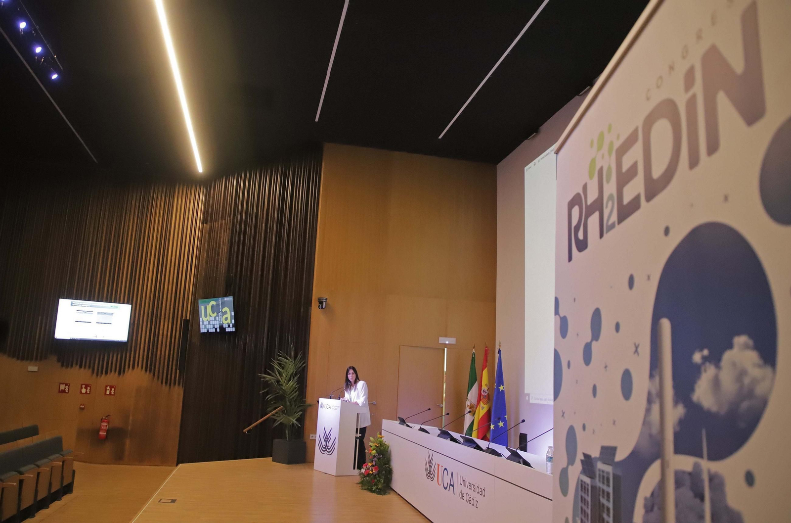 Fotos de la segunda jornada del congreso Rh2edin de energías limpias en la ETSI de Algeciras