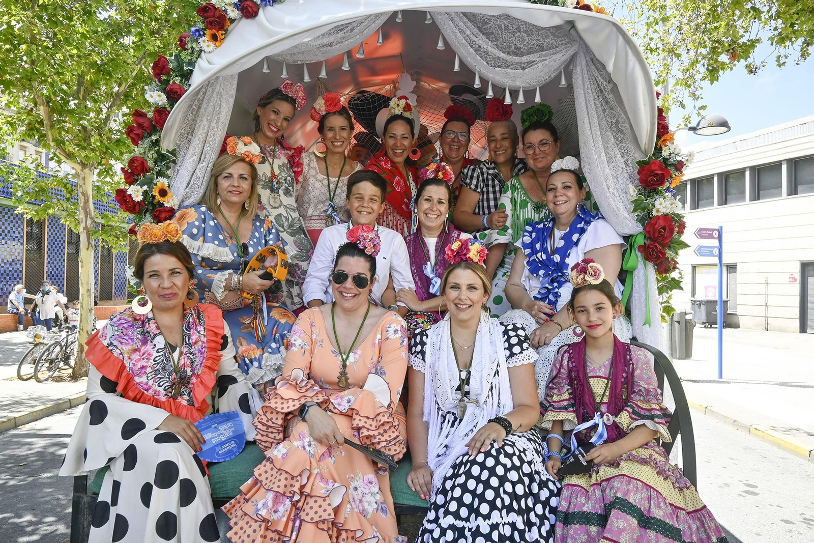 Todos los rocieros de la comitiva de la Hermandad de Huelva, en imágenes