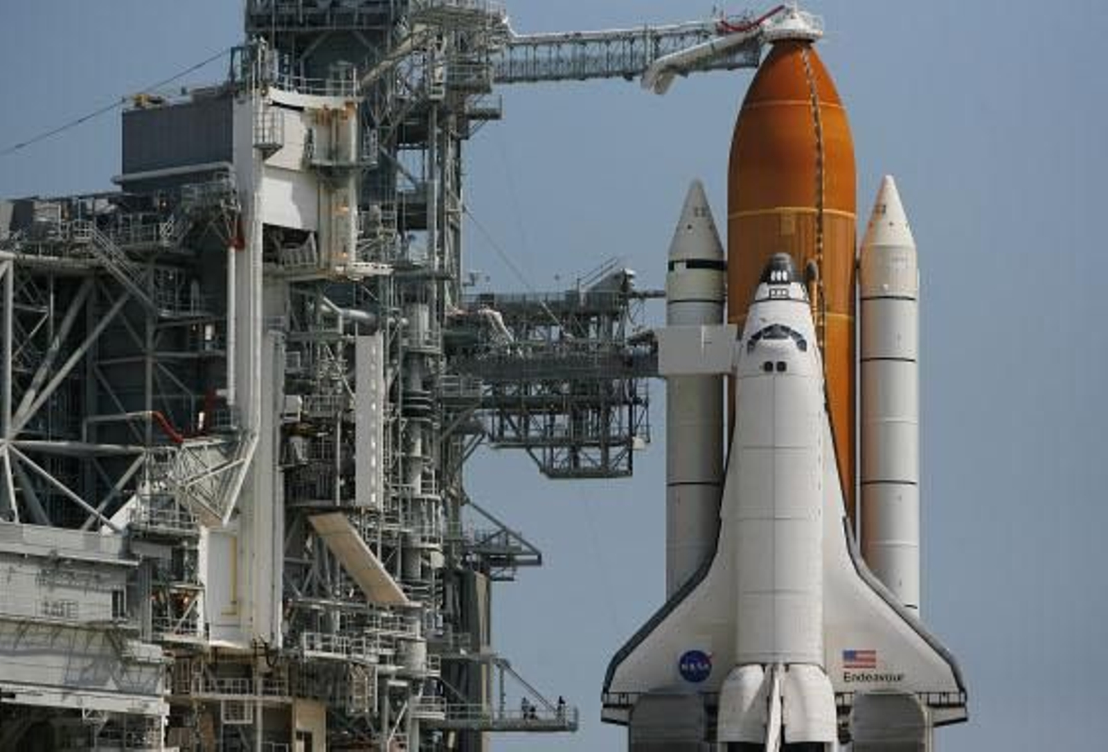 El lanzamiento del 'Endeavour' vuelve a aplazarse