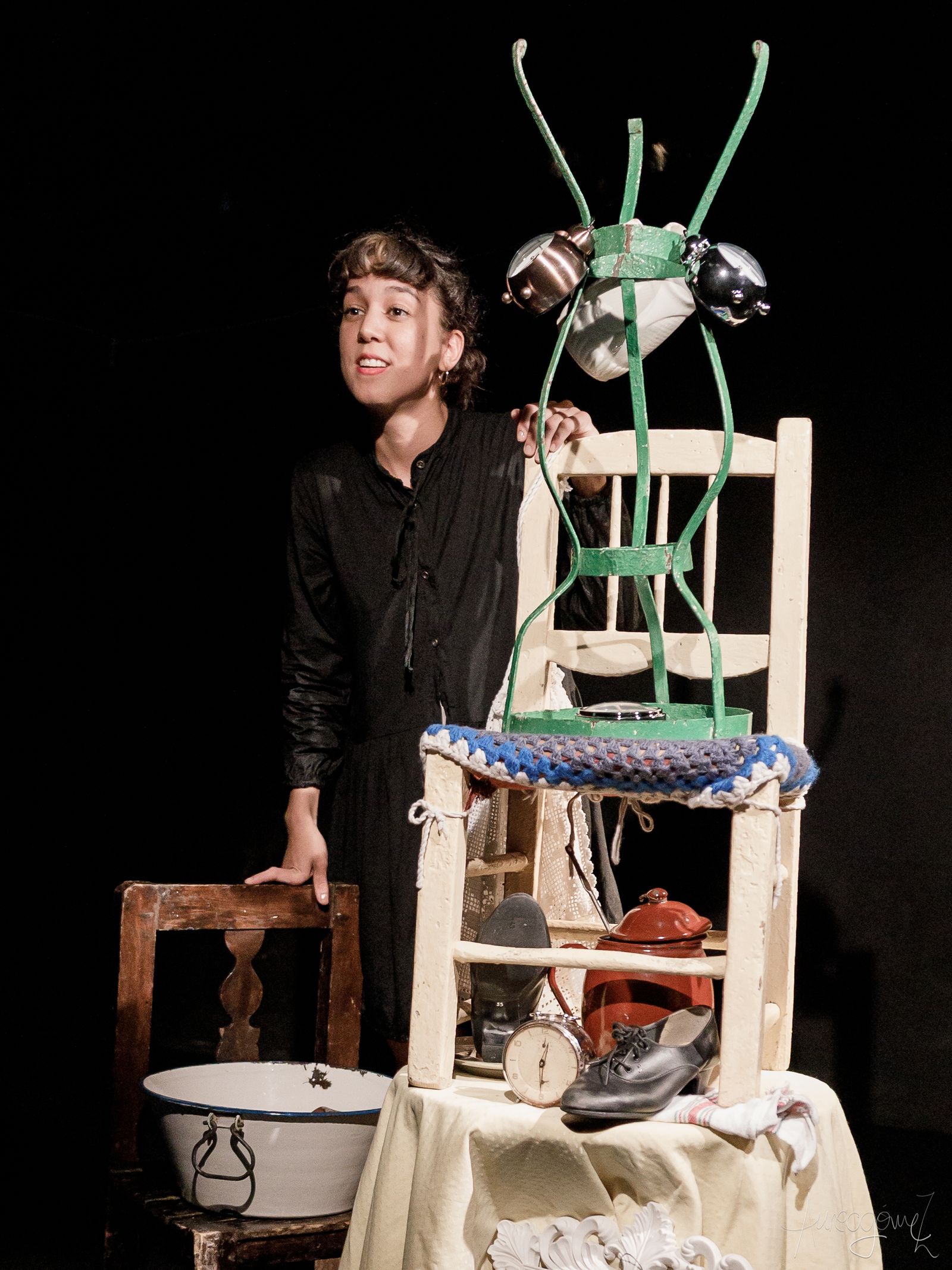 Un huevo, cuatro sardinas.