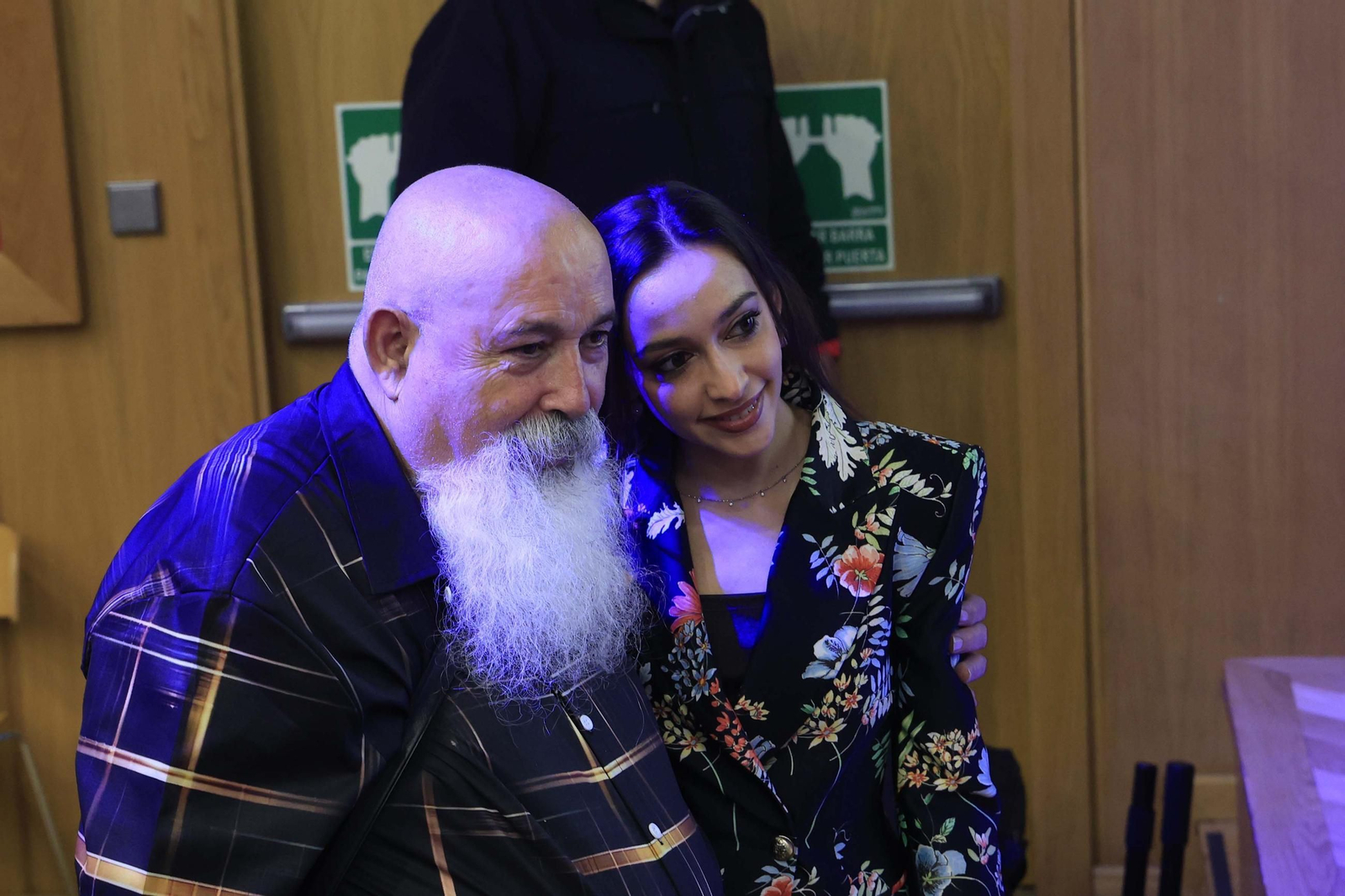 Las fotos de la entrega del Premio Rafael Viso 2025 para jóvenes creadores a la cantante algecireña Naomí Santos