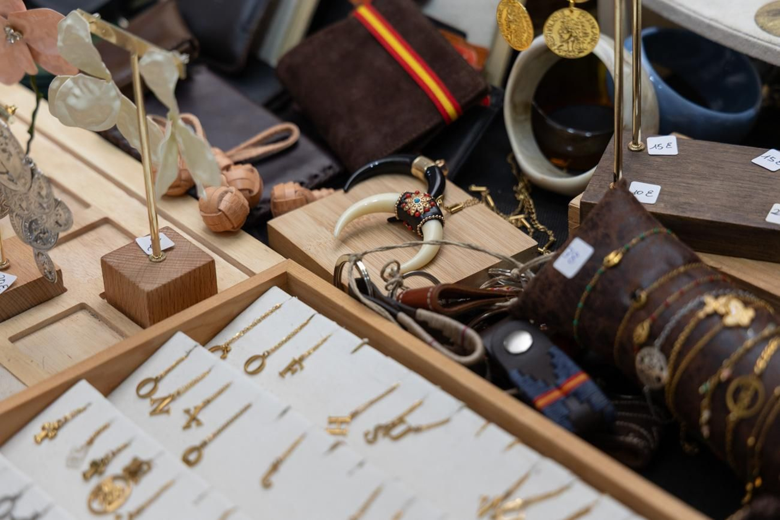 Anducab rinde homenaje a la unidad de caballería de la Policía Nacional