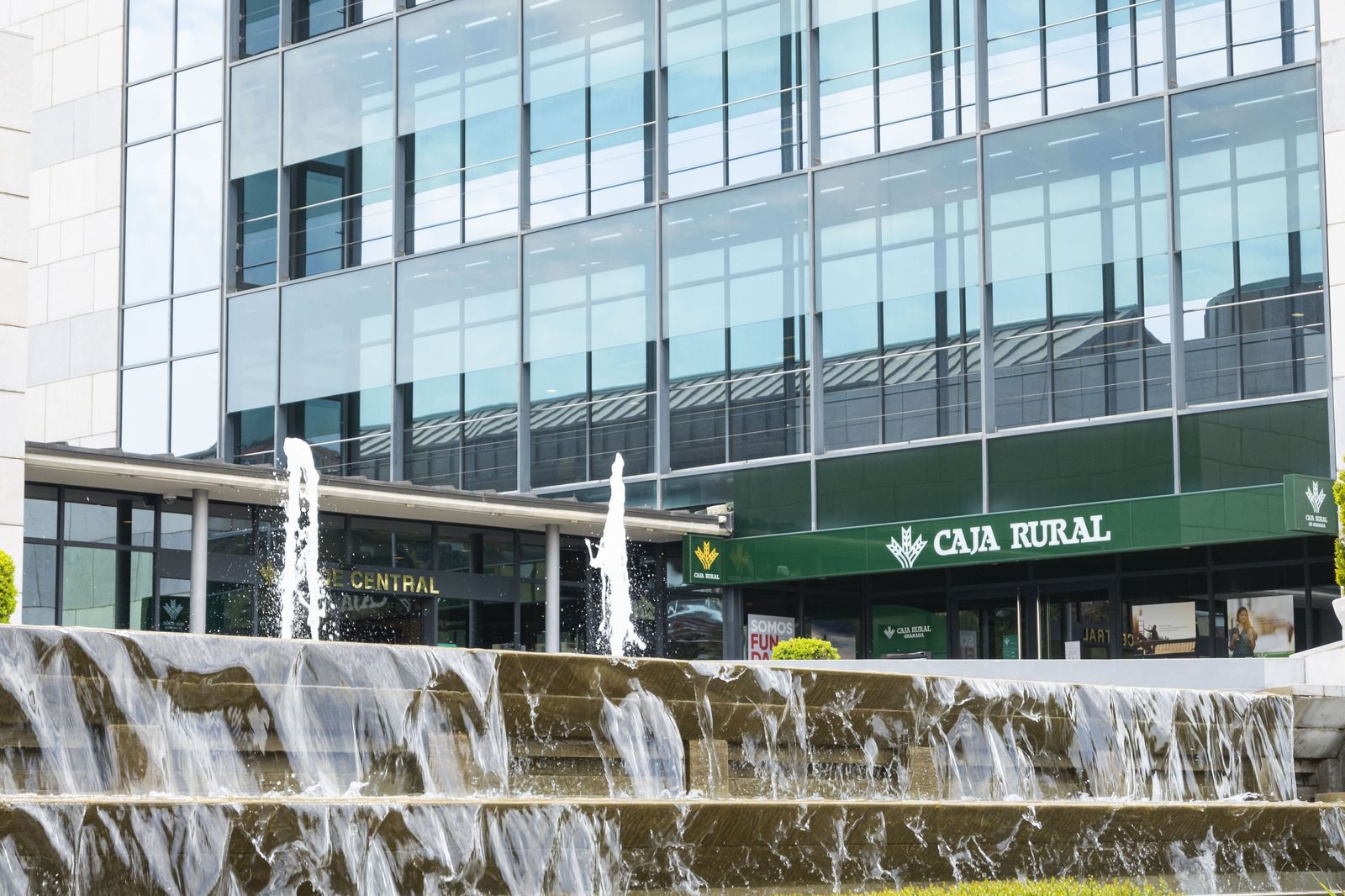 Caja Rural Granada mantiene los requisitos de capital exigidos por el Banco de España