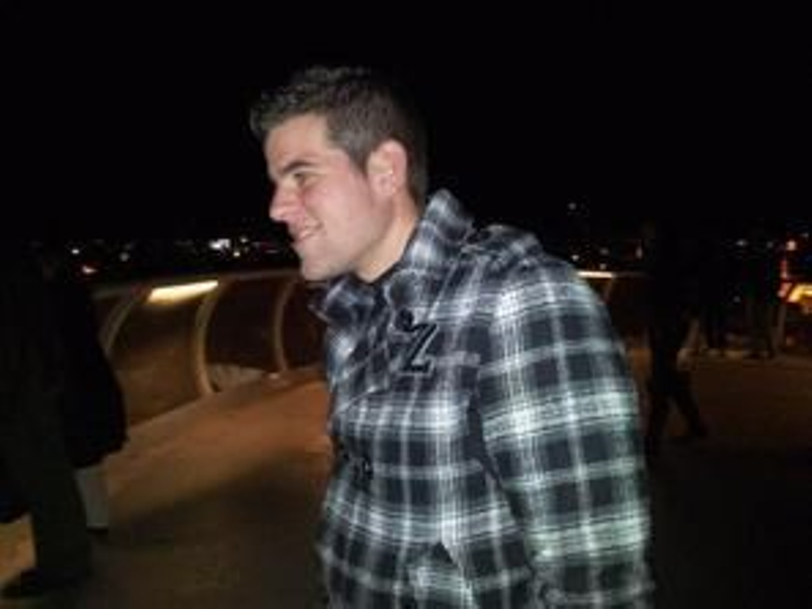 Un joven pintor vecino de la Plata que deja novia y cuatro hermanos