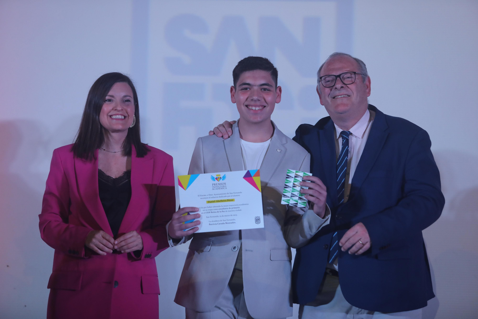 Las imágenes del acto de entrega de premios a los mejores expedientes académicos en San Fernando