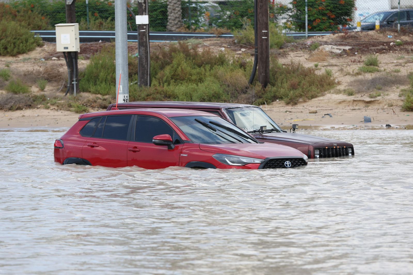Las terribles y devastadoras lluvias en Emiratos Árabes Unidos