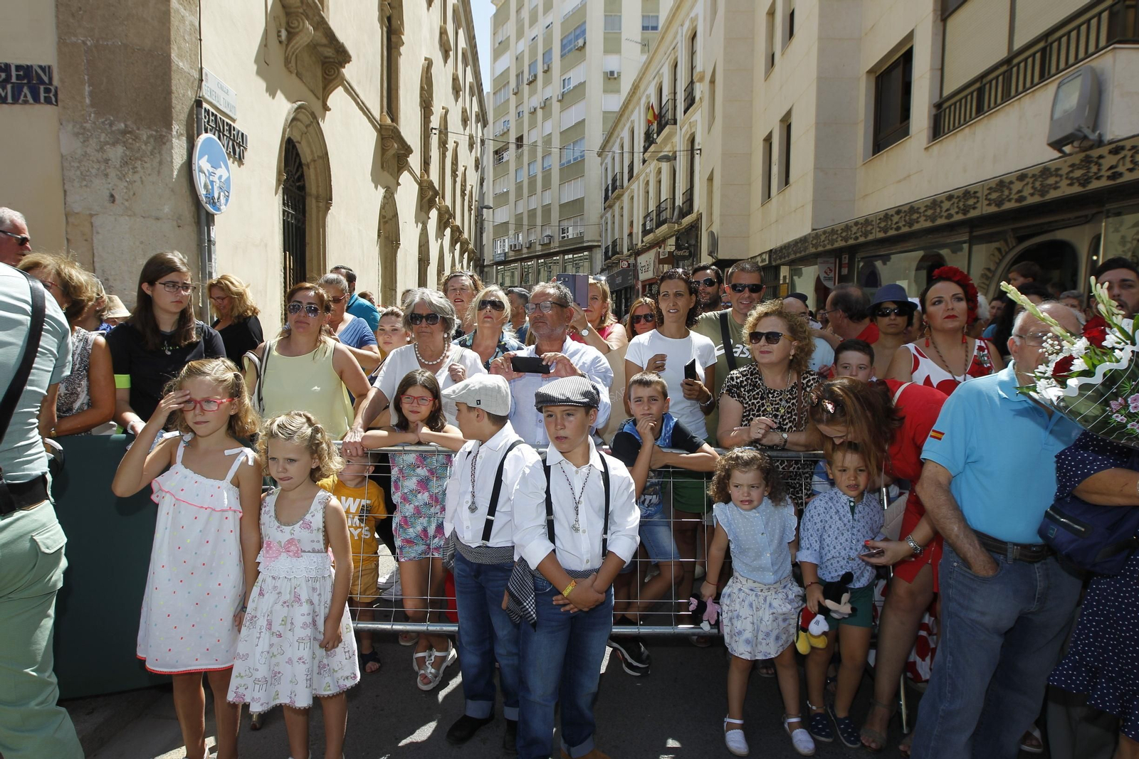 Fotogalería ofrenda floral a la Virgen del Mar. Feria de Almería 2019