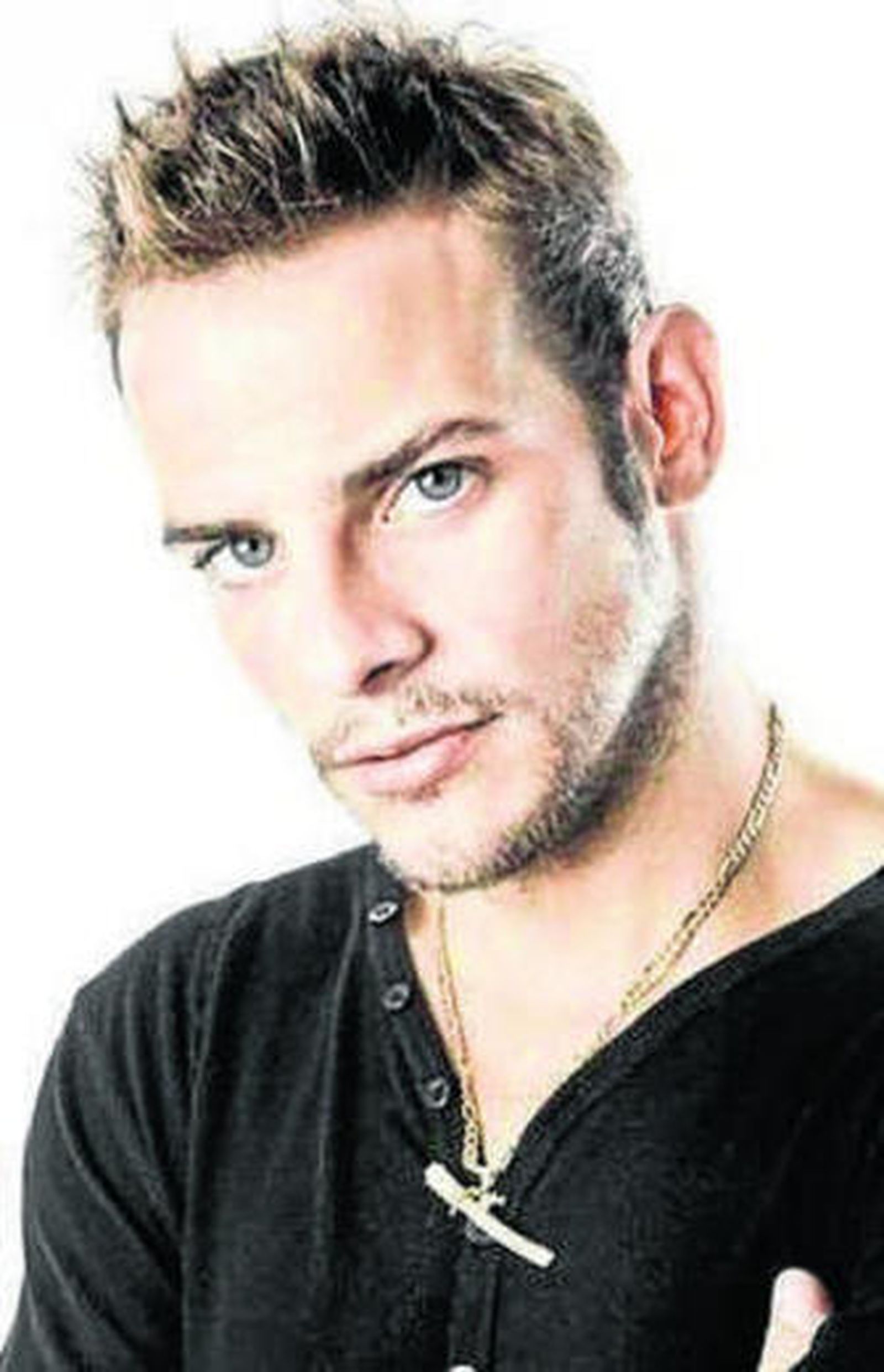 Álex Casademunt es denunciado por agresión