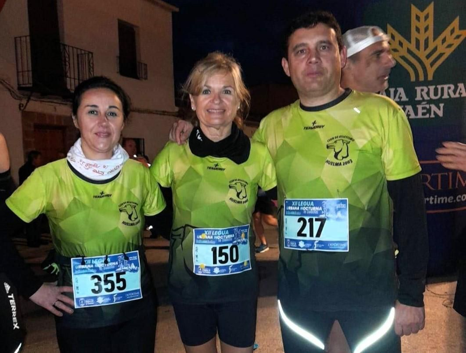 En imágenes: Baños de la Encina luce sus mejores galas en la XII Legua Urbana Nocturna La Bellota