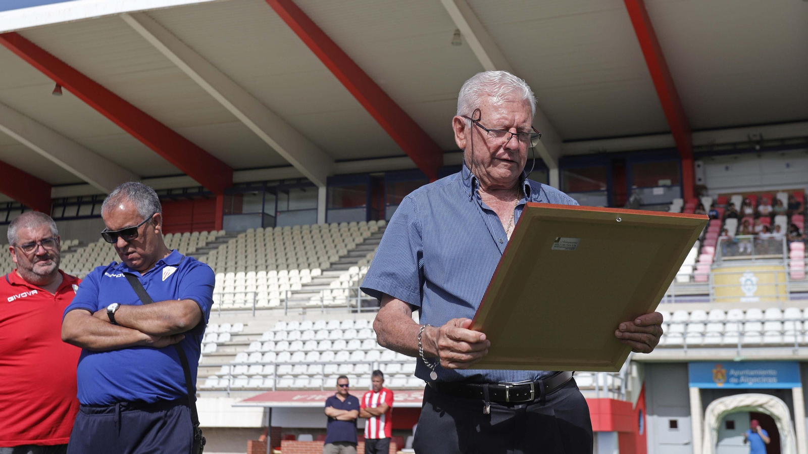 Fotos del triangular de homenaje a Fernando Gallego de los Veteranos del Algeciras CF