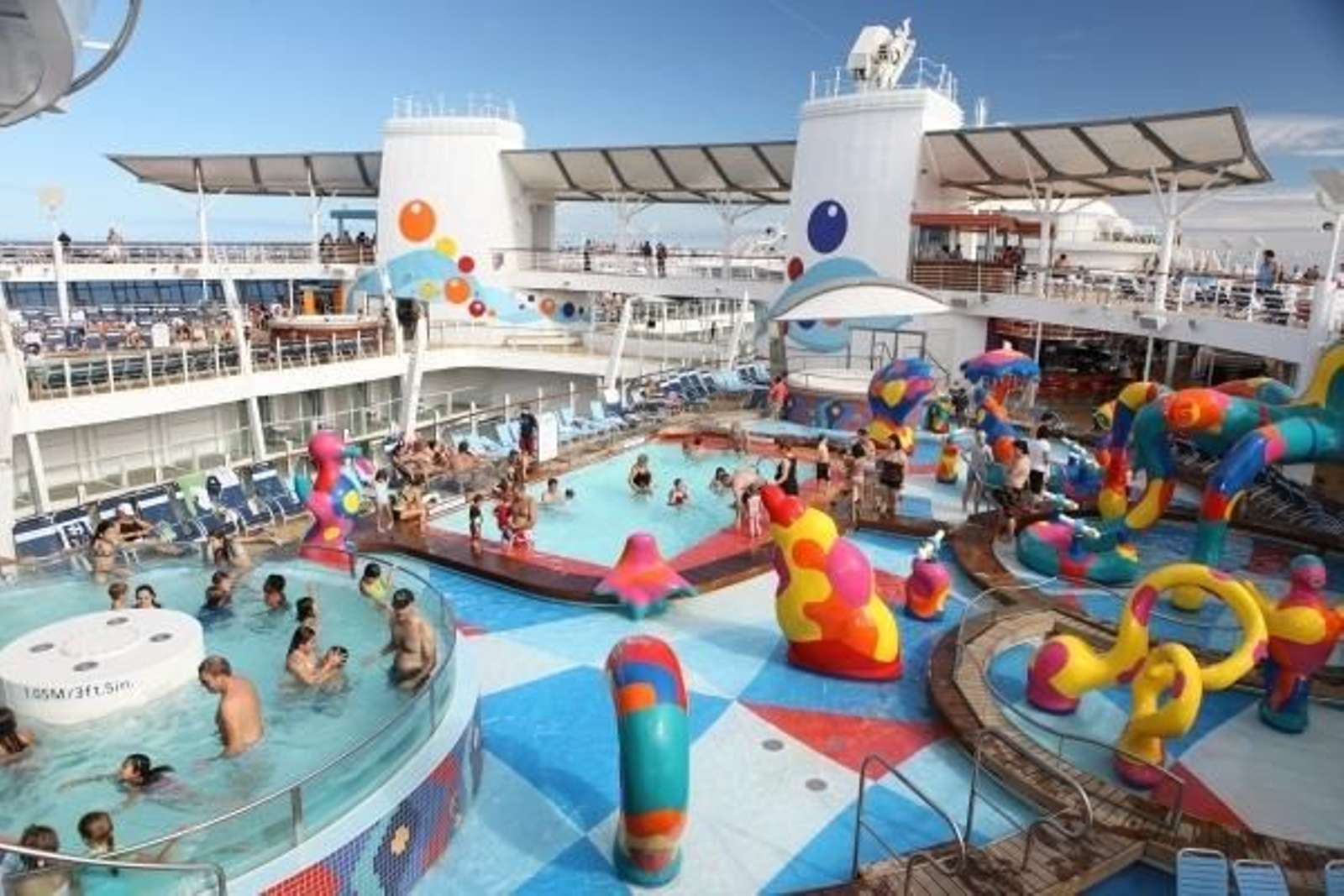 Así es el 'Oasis of the Seas', el mayor crucero del mundo, que será reparado en Cádiz