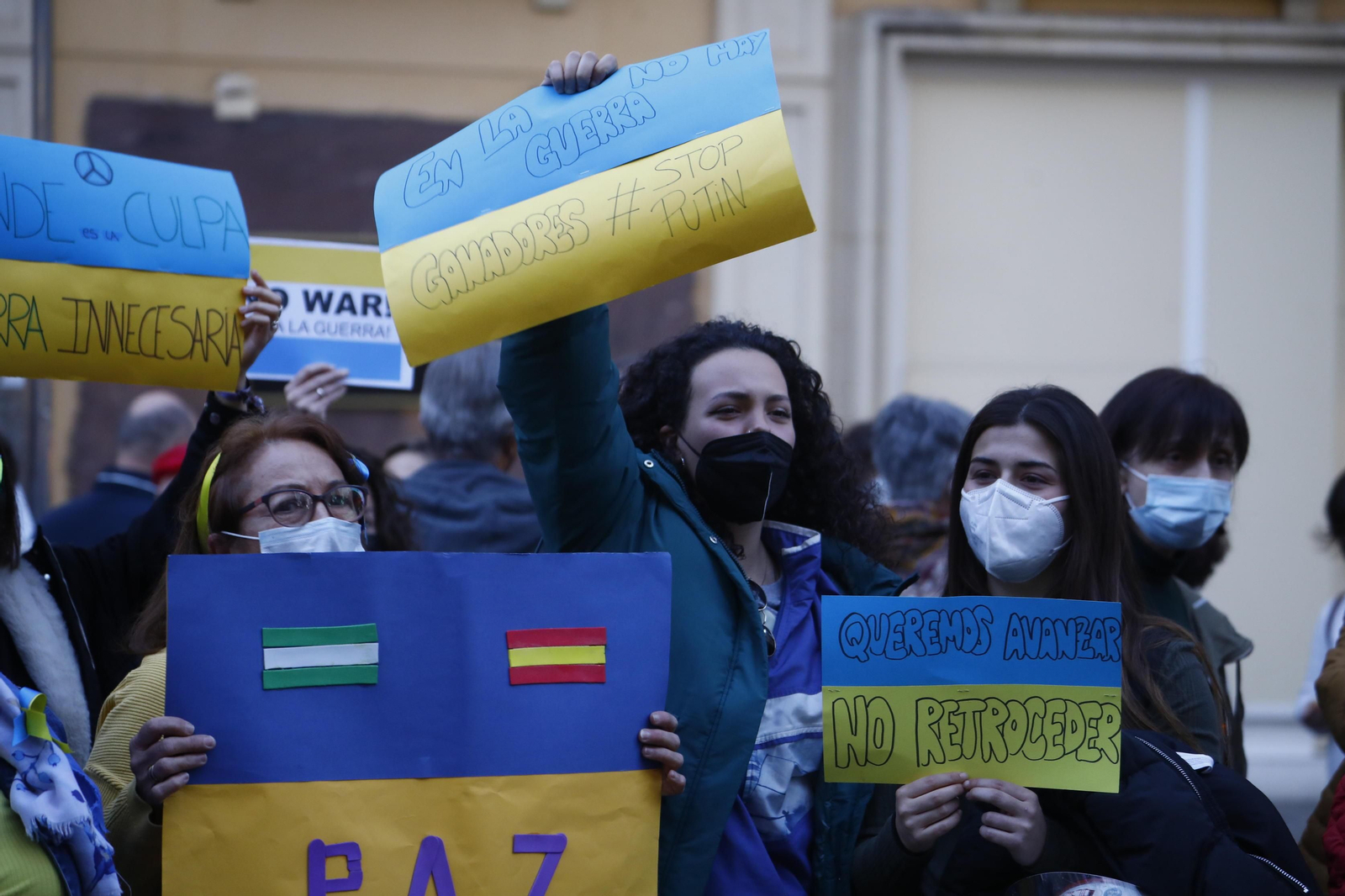 Las fotografías de la concentración en Córdoba contra la guerra de Ucrania