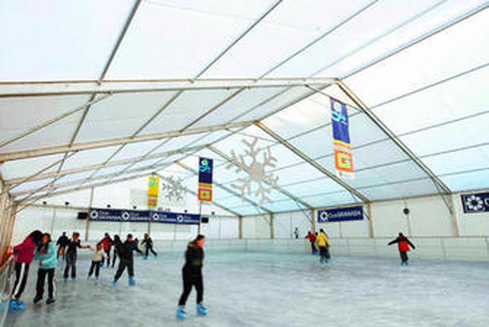 La pista de hielo de Neptuno abre sus puertas