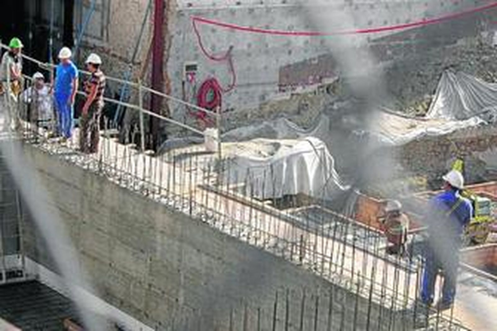 Imagen tomada ayer de las obras del teatro-cine Alameda de Tarifa.