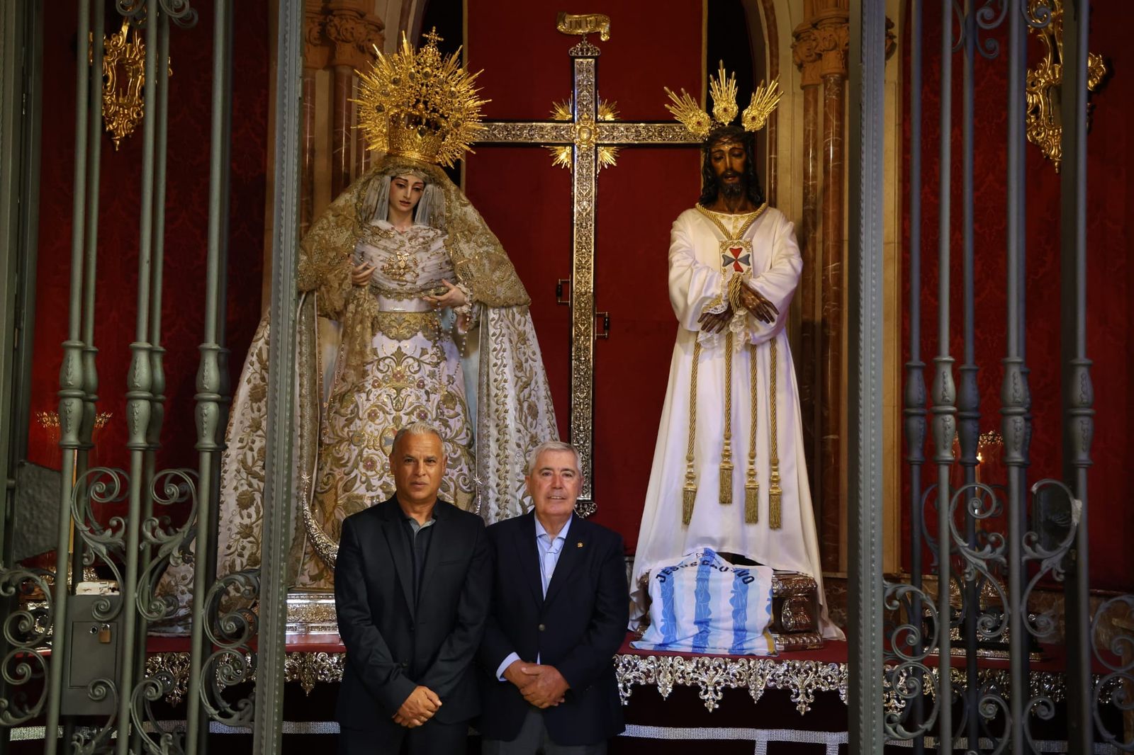 Las fotos del Málaga CF en su visita al Cautivo