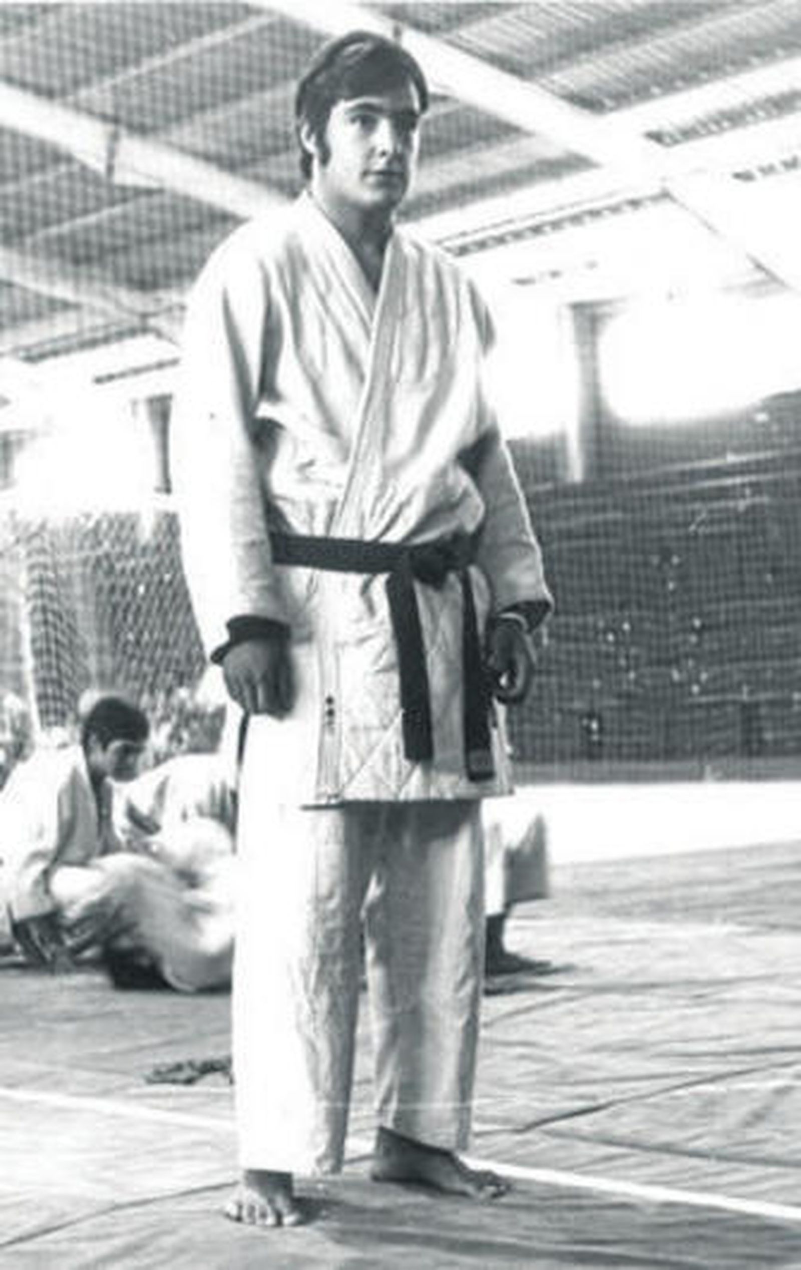 Raúl Calvo posa en el Pabellón Fernando Portillo.