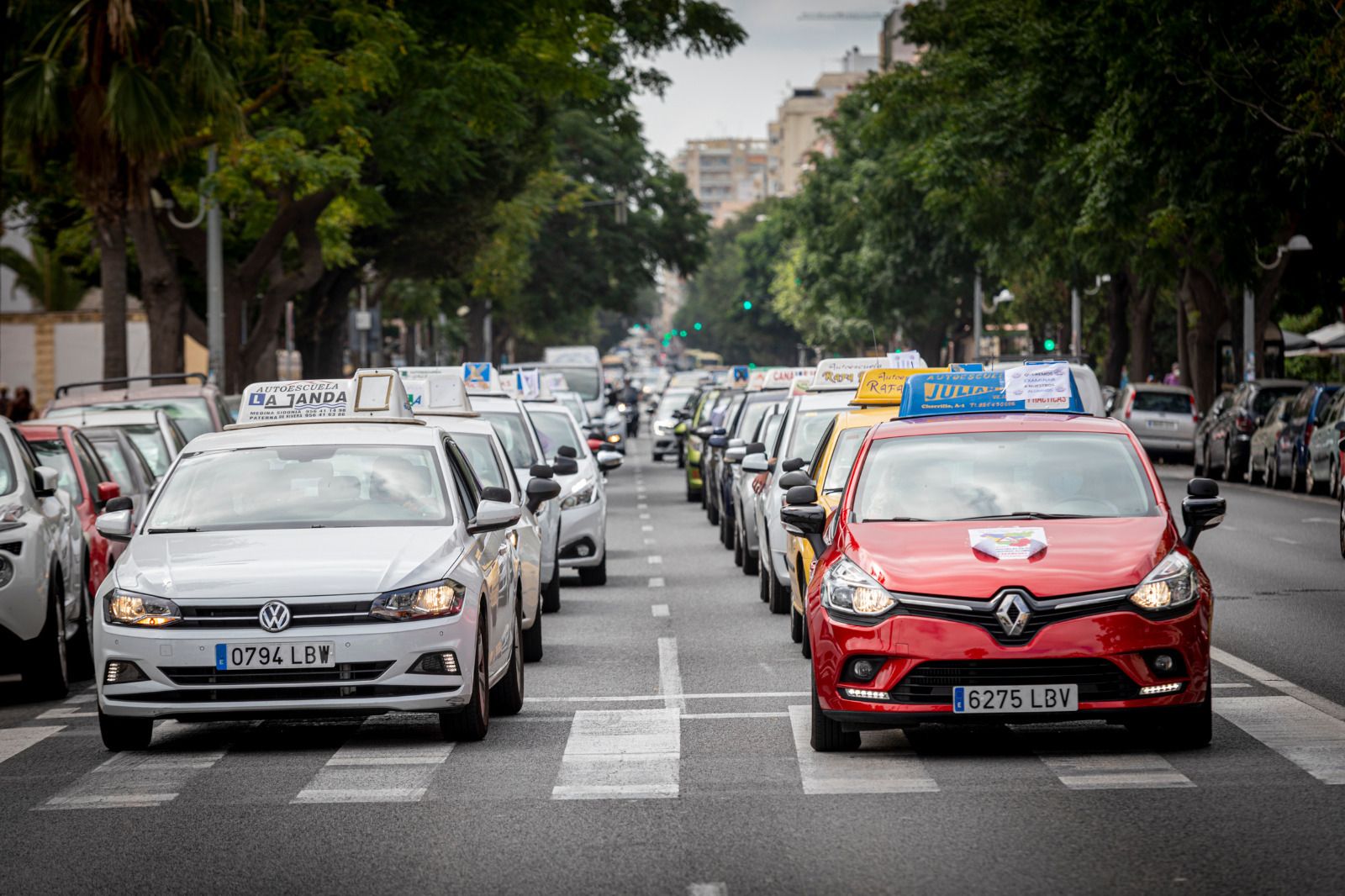 Cararavana-Protesta de las autoescuelas en Cádiz