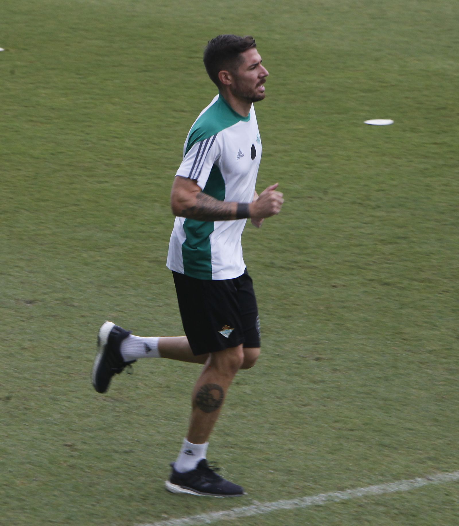 Javi García.