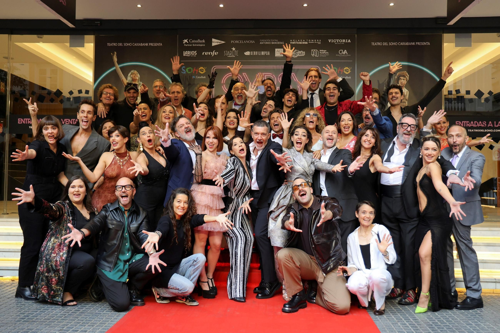 Las fotos de la alfombra roja de 'Gypsy', el nuevo musical de Antonio Banderas en Málaga