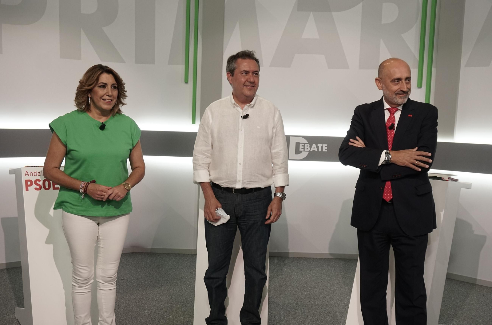 Luis Ángel Hierro, junto a Susana Díaz y Juan Espadas, en el debate de las elecciones primarias de 2021. Luis Ángel Hierro, junto a Susana Díaz y Juan Espadas, en el debate de las elecciones primarias de 2021.