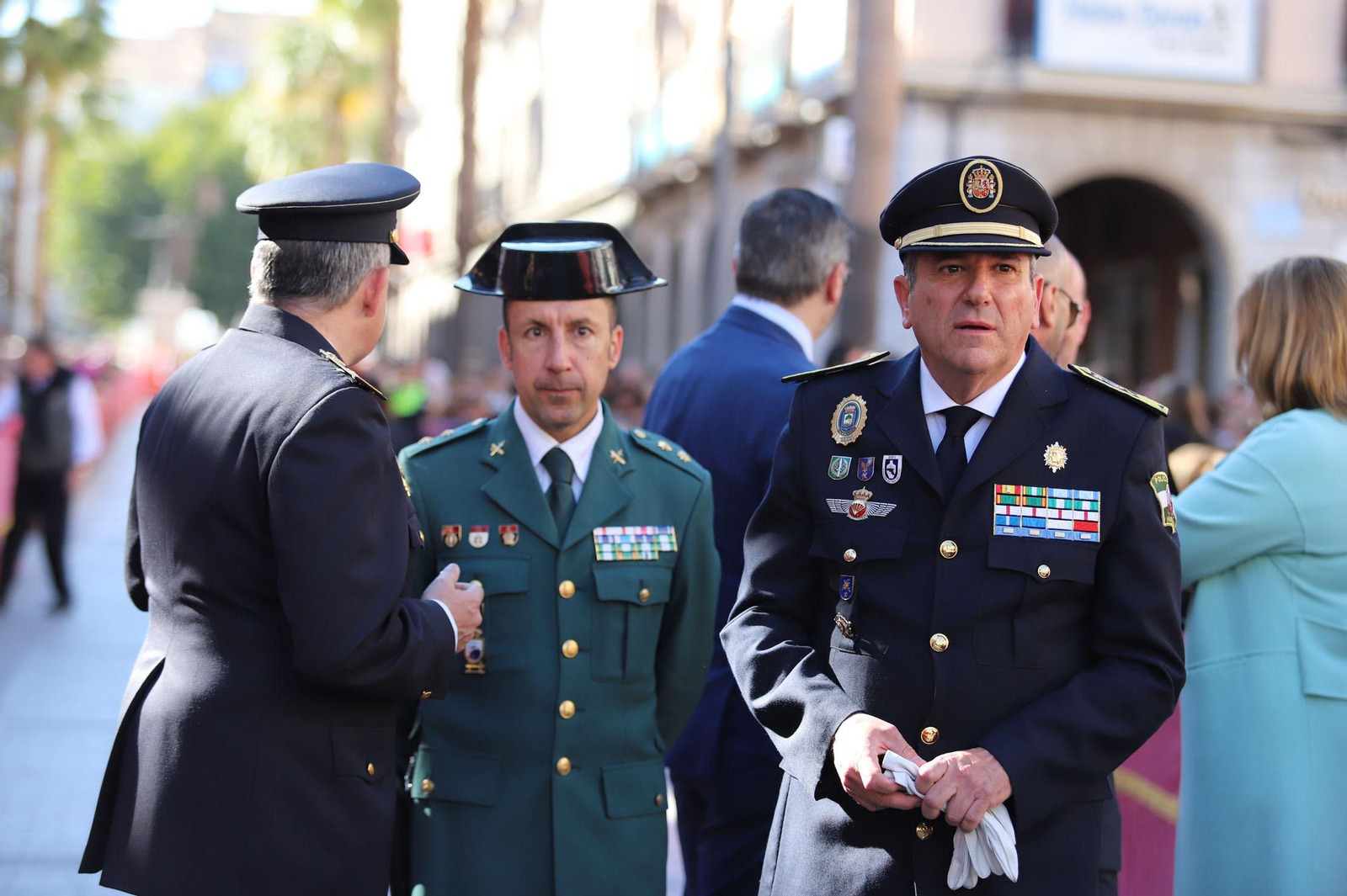 Recibimiento a la Legión en las calles del centro de Huelva