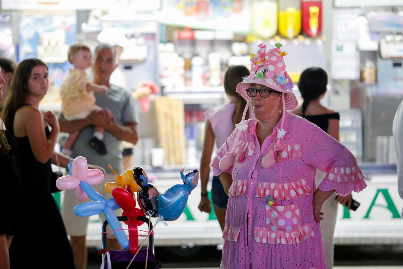 Búscate en la fotos del viernes de Feria de La Línea
