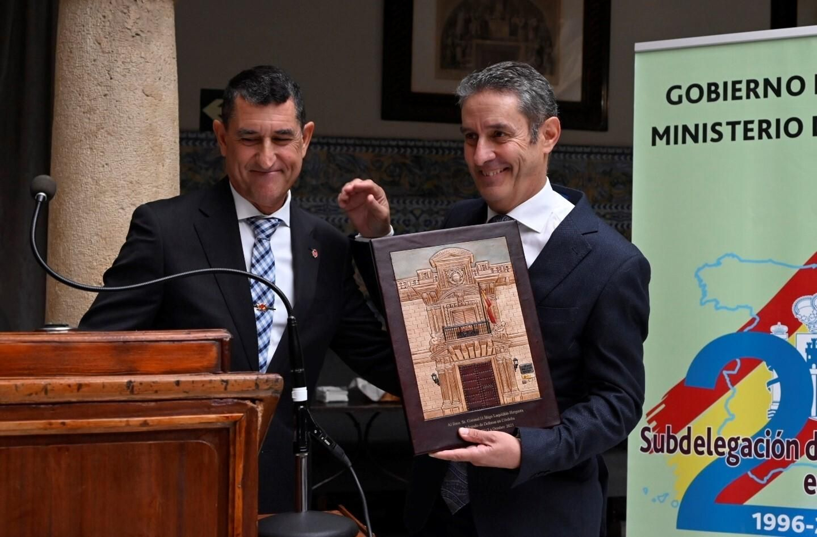La despedida del coronel Íñigo Laquidáin de Córdoba, en imágenes